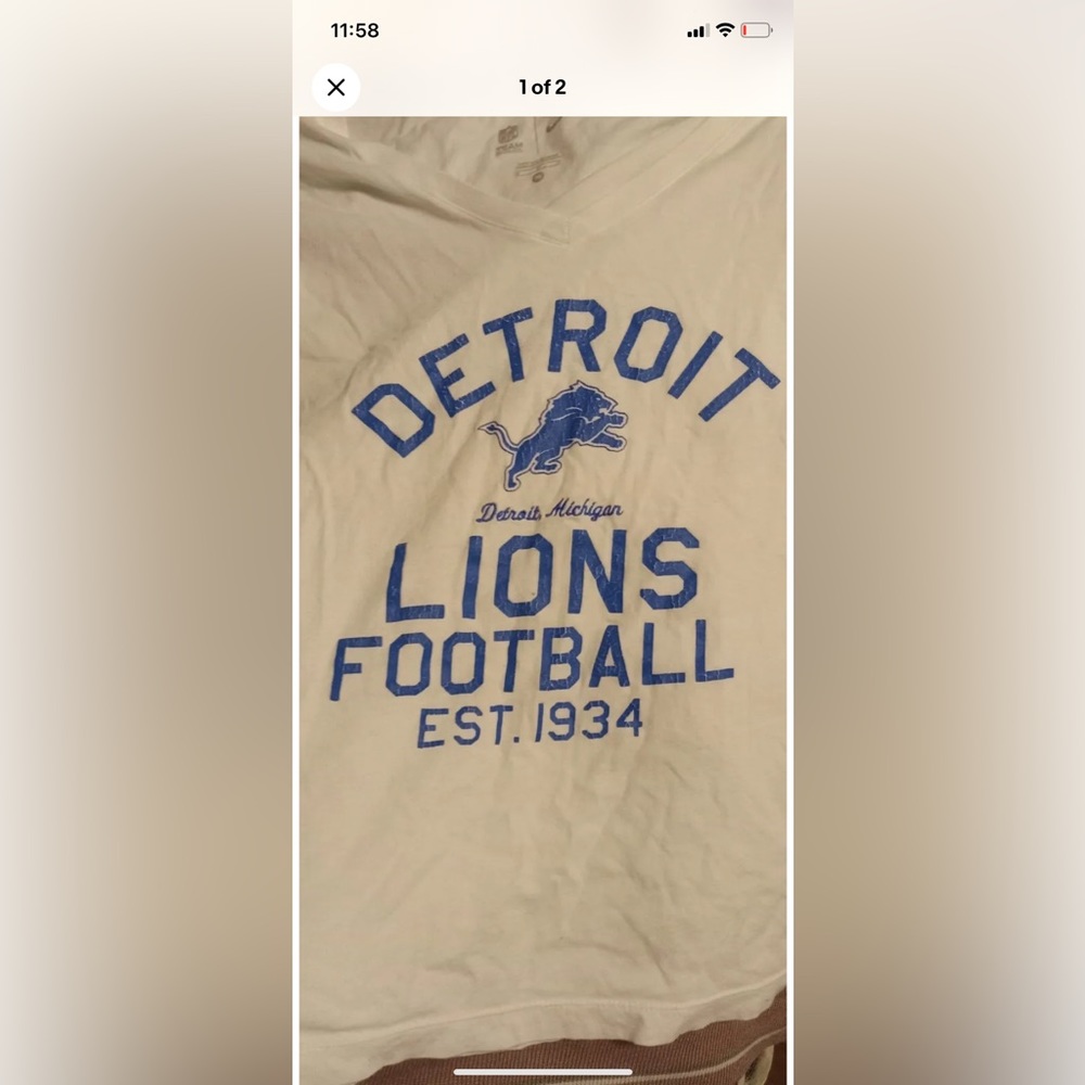 Detroit Lions Nike Womens Size m T-Shirt V Neck NFL team apparel Football